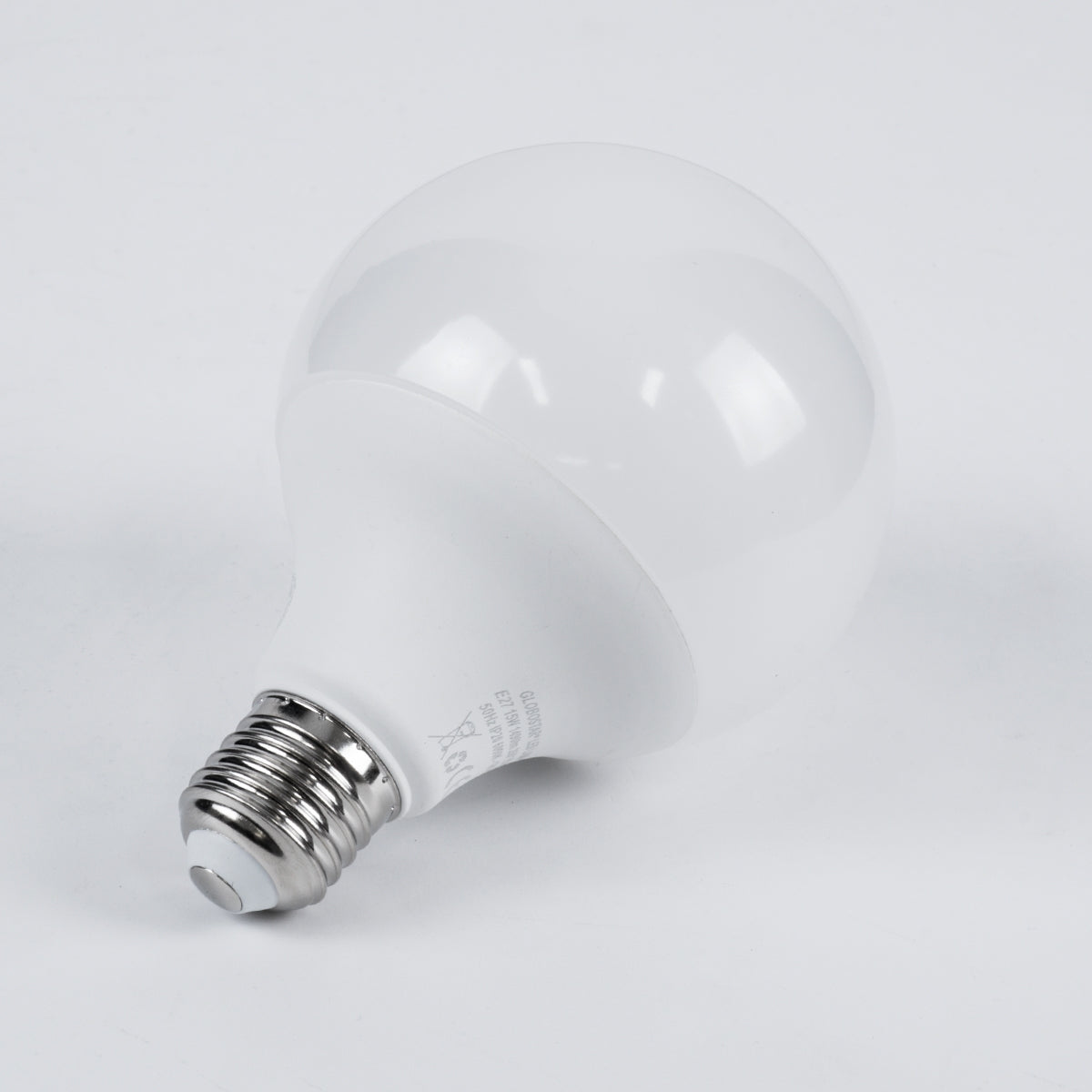 GloboStar® 60039 Λάμπα LED E27 G95 Γλόμπος 15W 1500lm 260° AC 220-240V IP20 Φ9.5 x Υ14cm Ψυχρό Λευκό 6000K - ledmania.gr