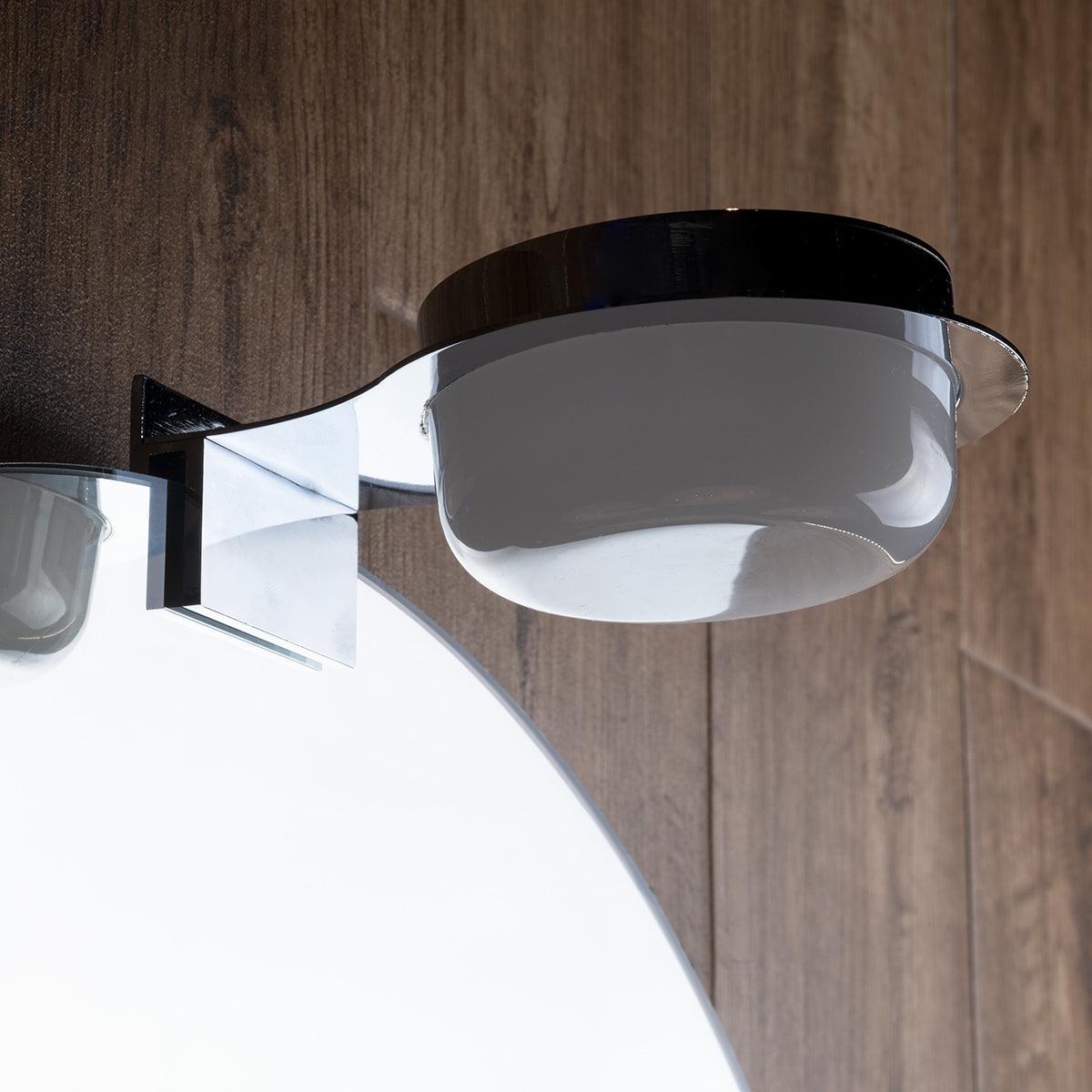 GloboStar® KIARA 60402 Μοντέρνο Φωτιστικό Τοίχου - Απλίκα Καθρέπτη Μπάνιου με 3 Τρόπους Τοποθέτησης LED 5W 560lm 120° AC 220-240V IP44 Μ10 x Π13 x Υ3cm - Φυσικό Λευκό 4500K - Χρώμιο Νίκελ - ledmania.gr