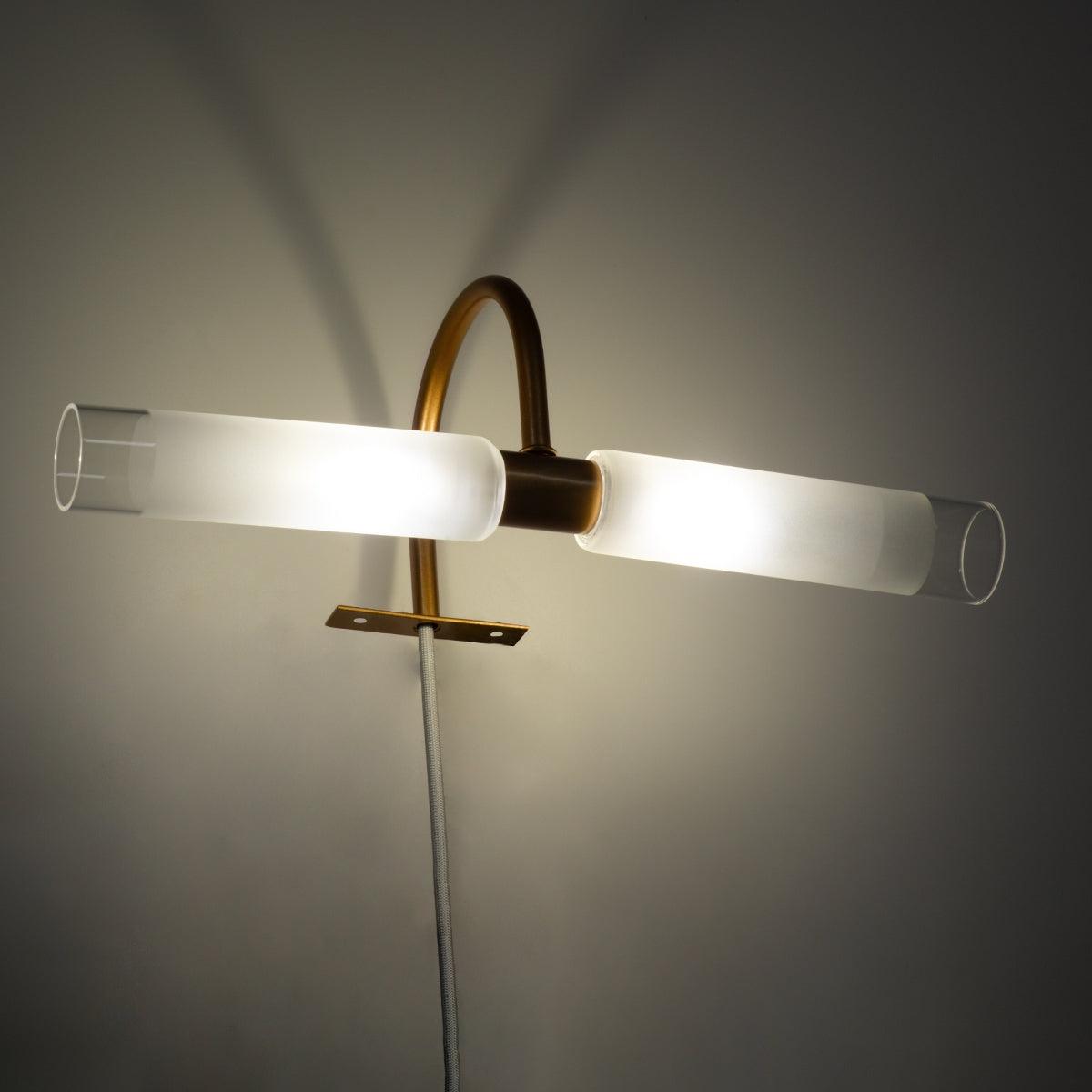 GloboStar® FLORA 60415 Μοντέρνο Φωτιστικό Τοίχου - Απλίκα Καθρέπτη Μπάνιου - Πίνακα 2 x G9 270° AC 220-240V IP44 Μ31 x Π13 x Υ12cm - Χάλκινο - ledmania.gr
